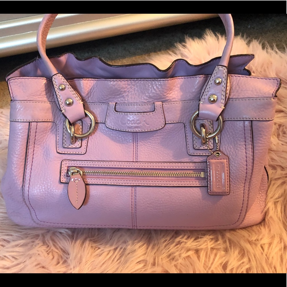 Beautiful Coach lavender handbag!
